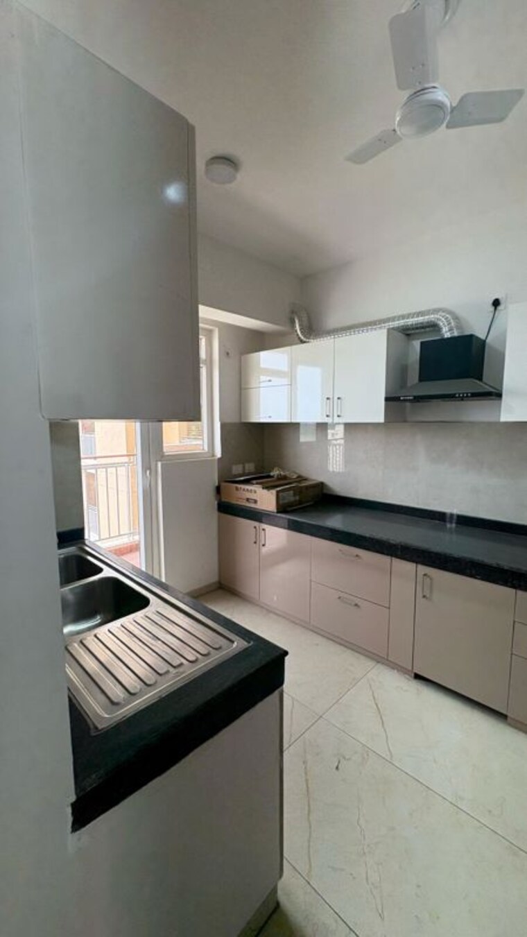 Kitchen, suraj-oranje-castle 4 Bedroom 2750 Sq.Ft. Apartment In Gomti Nagar Lucknow 10635312