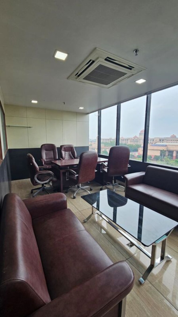 Gym, levana-cyber-heights Commercial Office Space 2550 Sq.Ft. In Vibhuti Khand Lucknow 10635329