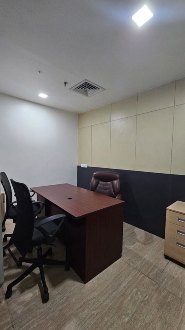 Team Area, levana-cyber-heights Commercial Office Space 2550 Sq.Ft. In Vibhuti Khand Lucknow 10635329