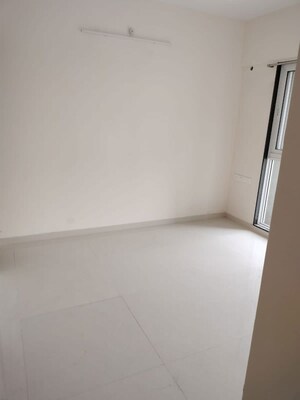 Room in 2 BHK Apartment at Ashar Axis, Majiwada – for Rent