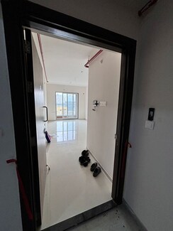2 BHK Apartment For Rent in Ashar Axis