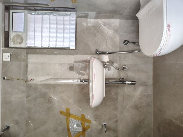 Bathroom, acharat-baug 2 Bedroom 800 Sq.Ft. Apartment In Santacruz West Mumbai 10635380