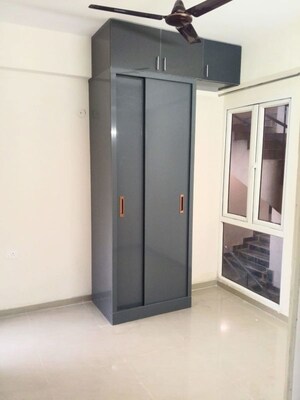 Building Lobby in 3 BHK Apartment at Conscient Habitat 102, Sector 102 – for Rent