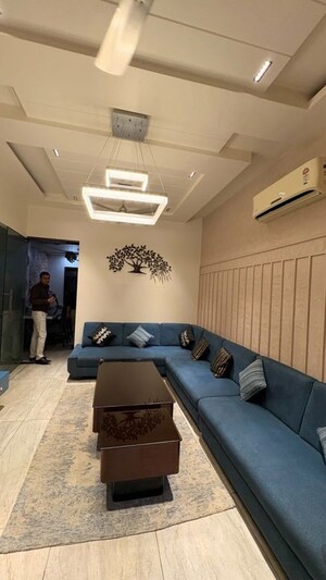 6+ BHK Villa For Rent in Vineet Khand