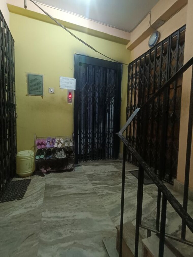 Room, kolkatta gpo 3 Bedroom 1050 Sq.Ft. Apartment In Kolkatta Gpo Kolkata 10635393