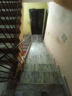 Staircase in 3 BHK Apartment at Kolkatta Gpo – for Sale