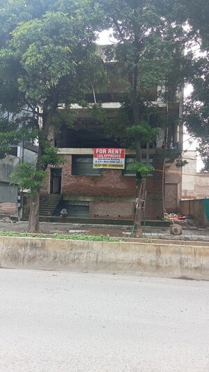  Showroom – Exterior View View at Kapurthala Arcade, Aliganj - for Rent
