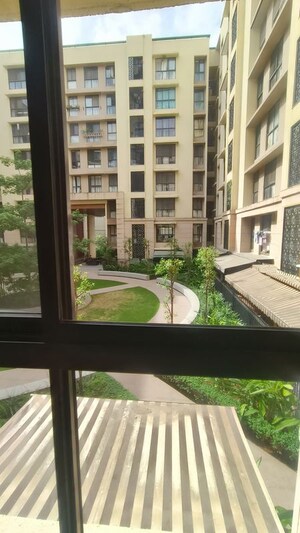 3 BHK Apartment For Rent in Lodha Sterling, Kolshet Road