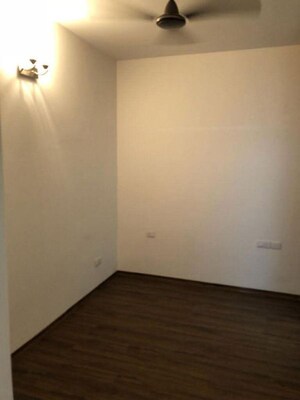 Room in 4 BHK Apartment at Emaar MGF The Palm Drive Studios, Sector 66 – for Sale