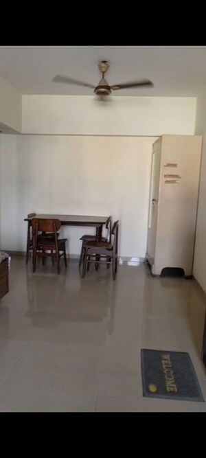 Living Room in 2 BHK Apartment at Anupam Apartments Vile Parle, Vile Parle West – for Rent