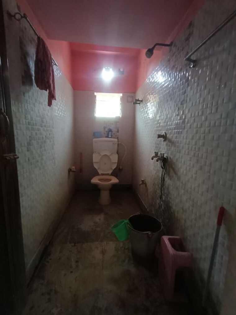 Bathroom, baguiati 3 Bedroom 1108 Sq.Ft. Apartment In Baguiati Kolkata 10635460