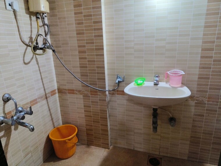 Bathroom, lodha-amara 1 Bedroom 472 Sq.Ft. Apartment In Kolshet Road Thane 10635522
