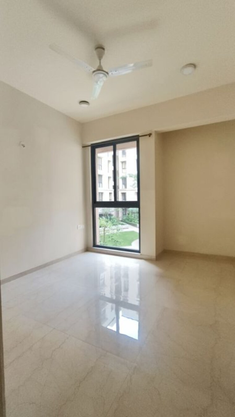 Room, lodha-sterling 3 Bedroom 1050 Sq.Ft. Apartment In Kolshet Road Thane 10635541
