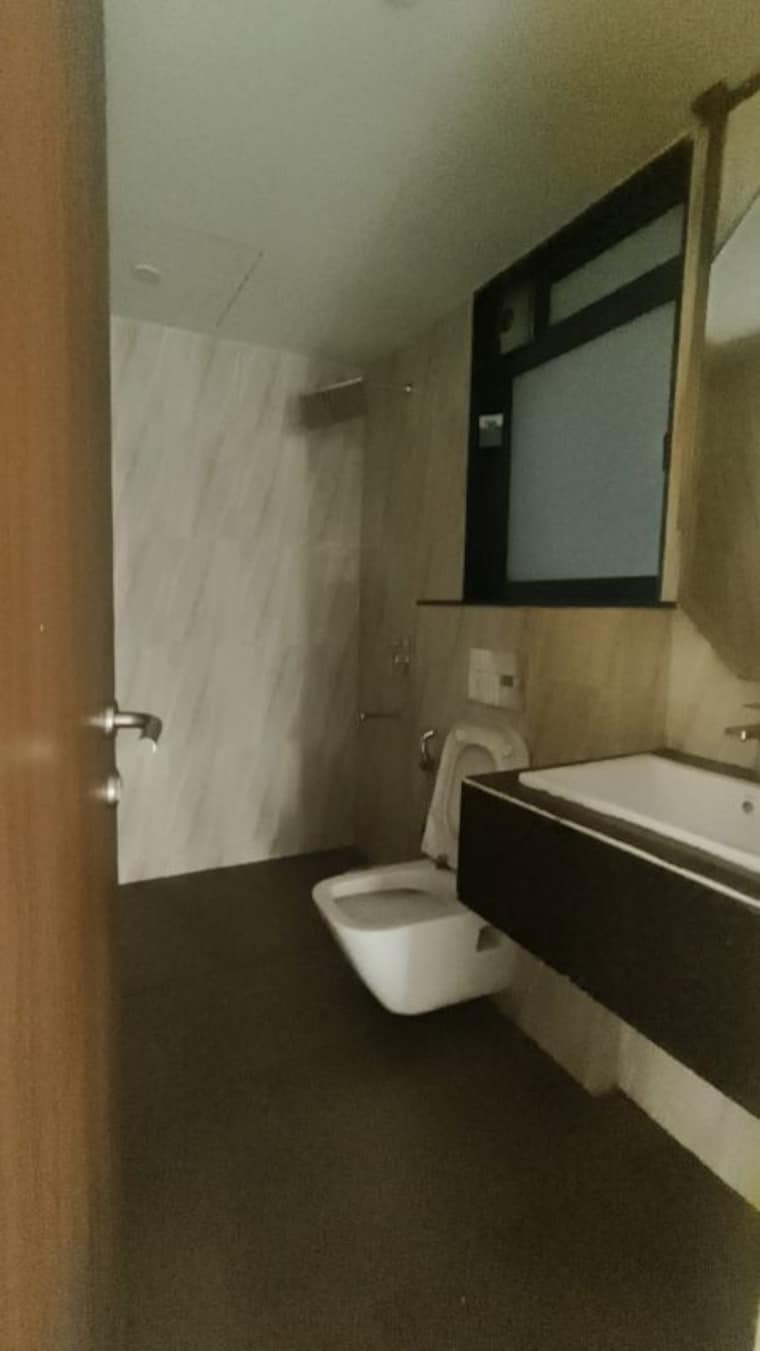 Bathroom, lodha-sterling 3 Bedroom 1050 Sq.Ft. Apartment In Kolshet Road Thane 10635576