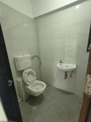 Bathroom in 2.5 BHK Apartment at HDIL The Meadows, Goregaon West – for Rent