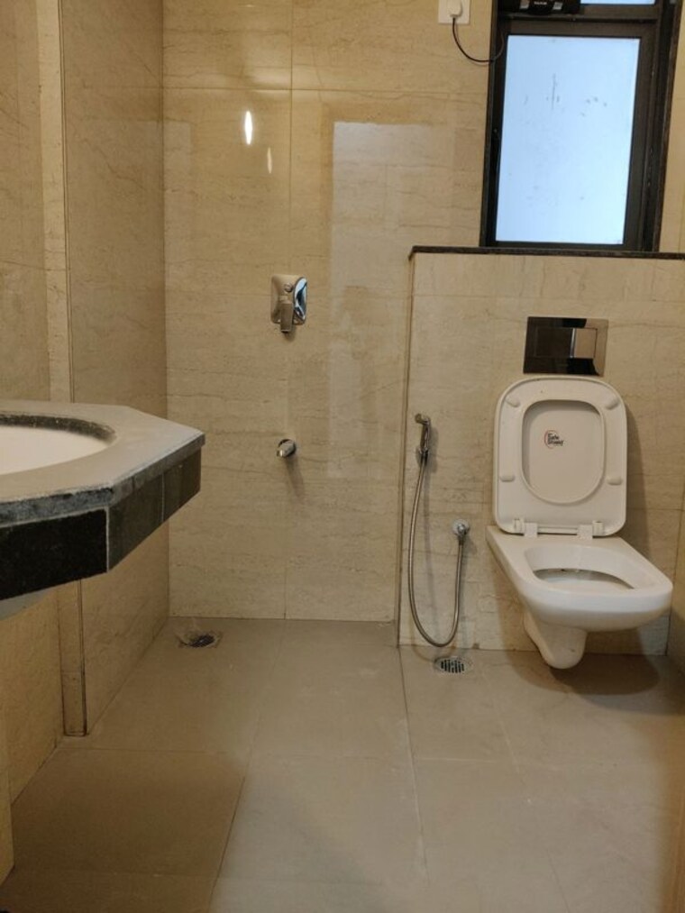Bathroom, godrej-urban-park 3 Bedroom 944 Sq.Ft. Apartment In Chandivali Mumbai 10635614