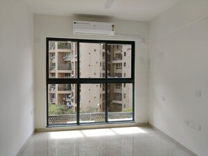 Room in 3 BHK Apartment at Godrej Urban Park, Chandivali – for Rent