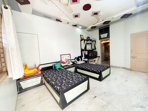 Bedroom in 4 BHK Independent House at Ghodasar – for Sale