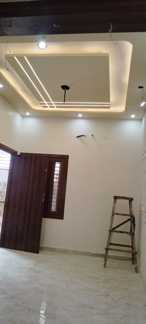 Room in 3 BHK Independent House at Pallavpuram – for Sale