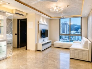 2.5 BHK Apartment For Rent in Hiranandani Atlantis, Powai