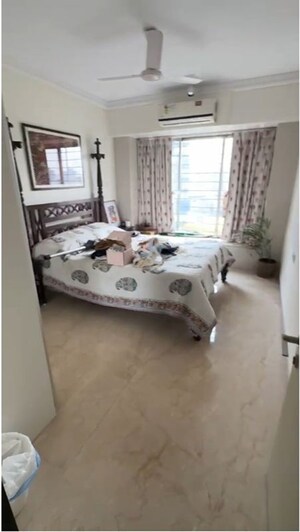 Bedroom in 2 BHK Apartment at Chembur – for Rent