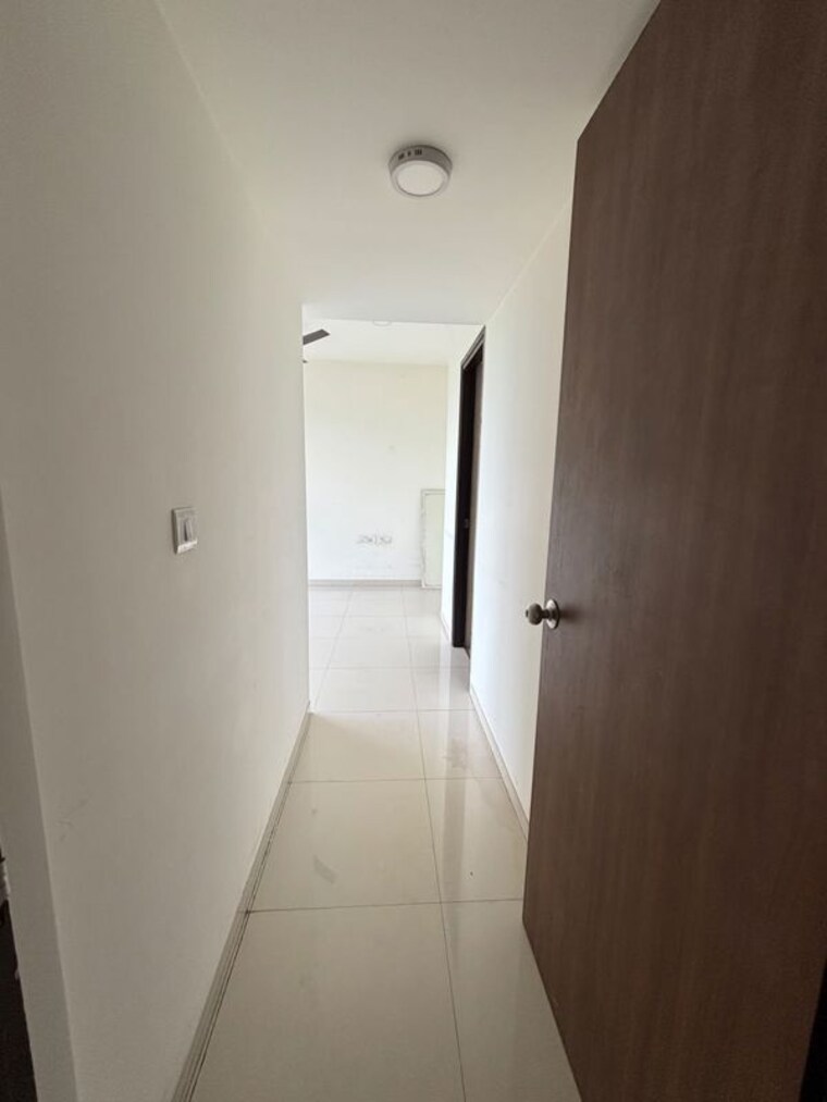 Bathroom, godrej-emerald 2 Bedroom 550 Sq.Ft. Apartment In Ghodbunder Road Thane 10635693