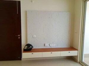 Furnished Amenities in 3 BHK Apartment at Aurobindo The Regent, Kondapur – for Rent
