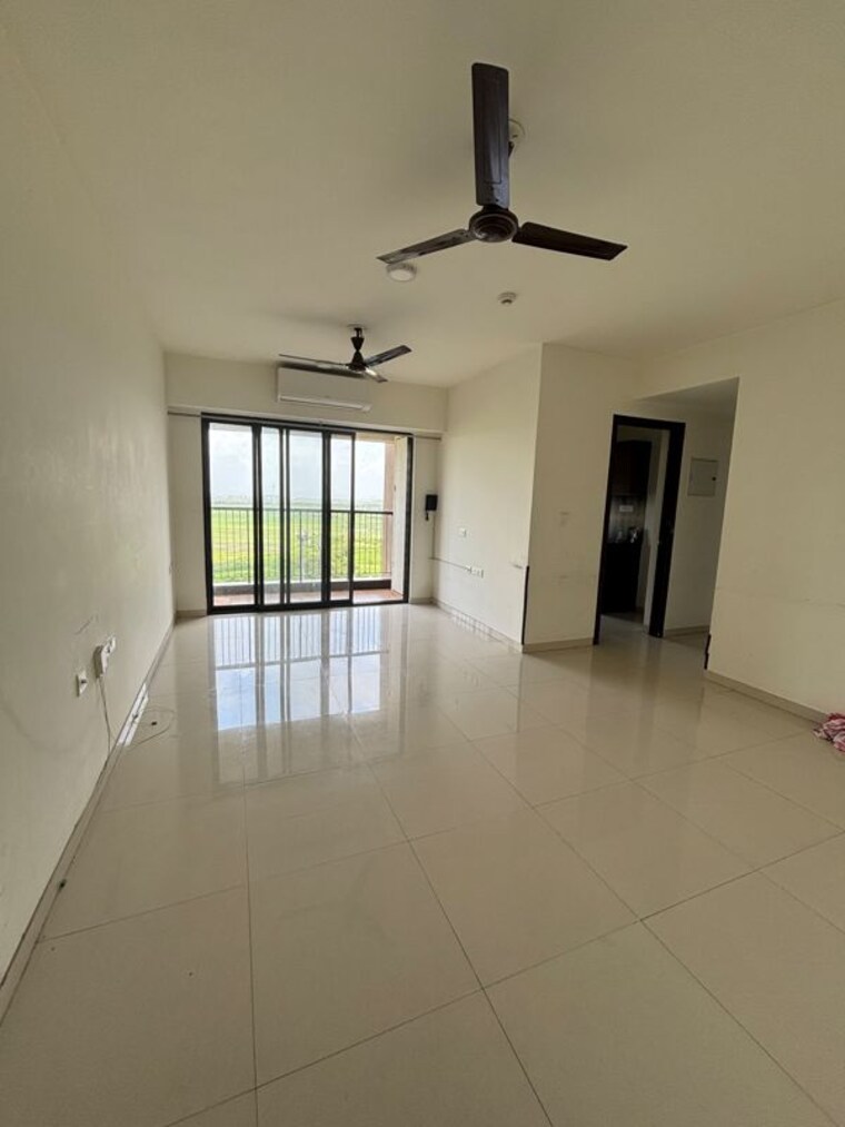 Room, godrej-emerald 2 Bedroom 550 Sq.Ft. Apartment In Ghodbunder Road Thane 10635699
