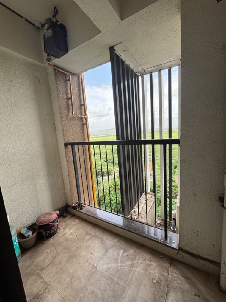 Balcony, godrej-emerald 2 Bedroom 550 Sq.Ft. Apartment In Ghodbunder Road Thane 10635699