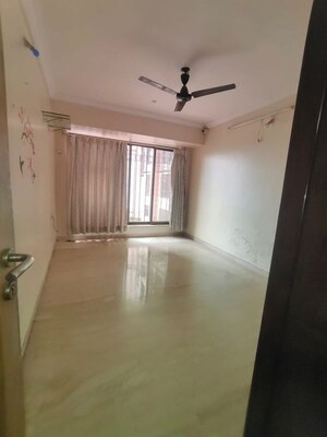 Bedroom in 2 BHK Apartment at Chembur – for Rent