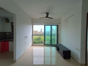 Apartment For Sale in Kalpataru The Sunrise, Kolshet Road