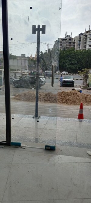 Parking in  Showroom at Thaltej – for Rent