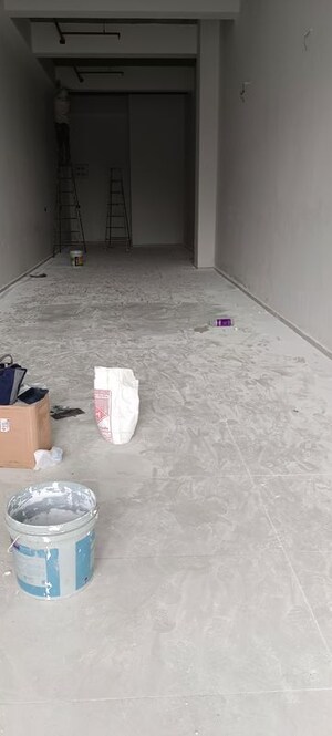 Parking in  Showroom at Thaltej – for Rent