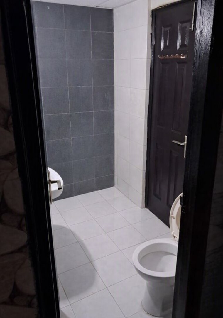 Bathroom, ajnara-integrity 2 Bedroom 1095 Sq.Ft. Apartment In Raj Nagar Extension Ghaziabad 10635705
