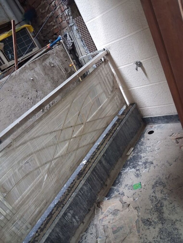 Balcony, e block shastri nagar 3 Bedroom 900 Sq.Ft. Builder Floor In E Block Shastri Nagar Ghaziabad 10635719