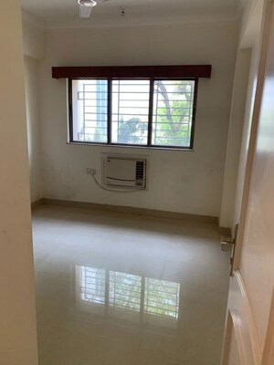 2 BHK Apartment For Rent in Raheja Sherwood, Goregaon East