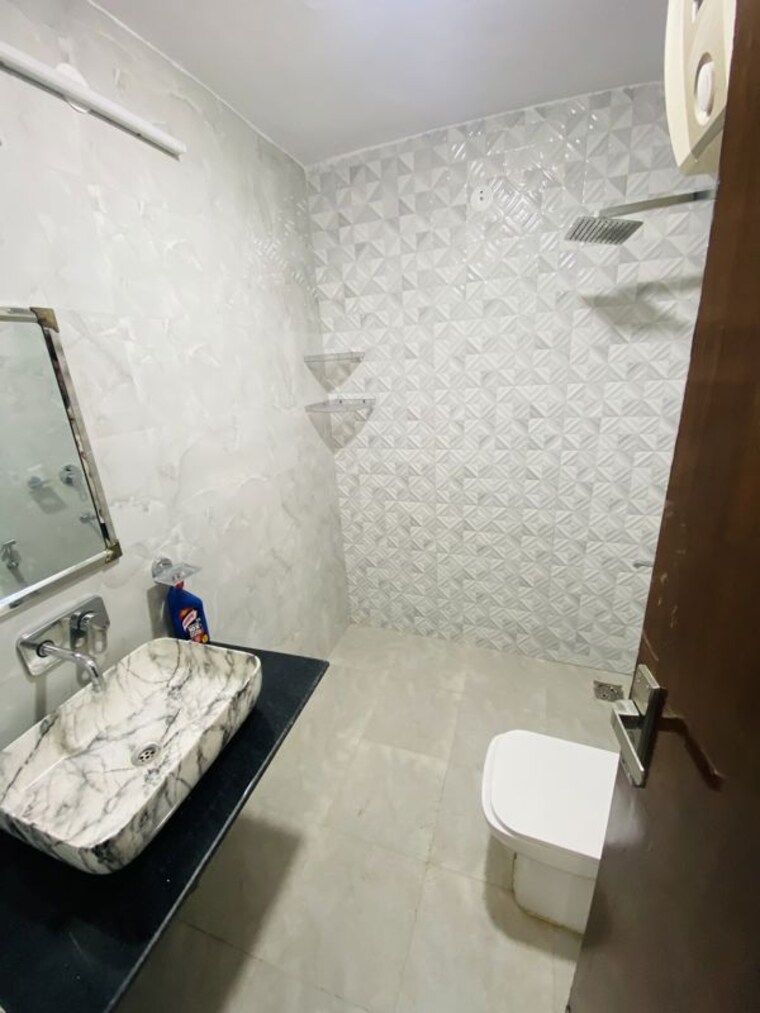 Bathroom, sector 6 dwarka 3 Bedroom 1800 Sq.Ft. Apartment In Sector 6 Dwarka Delhi 10635753