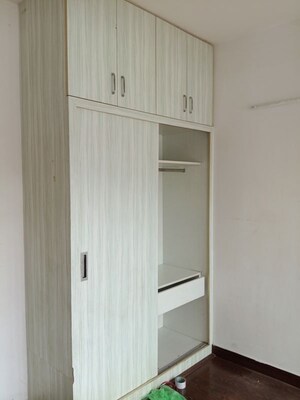 Bathroom in 2.5 BHK Apartment at Mahagun My Woods, Sector 16c Greater Noida – for Rent
