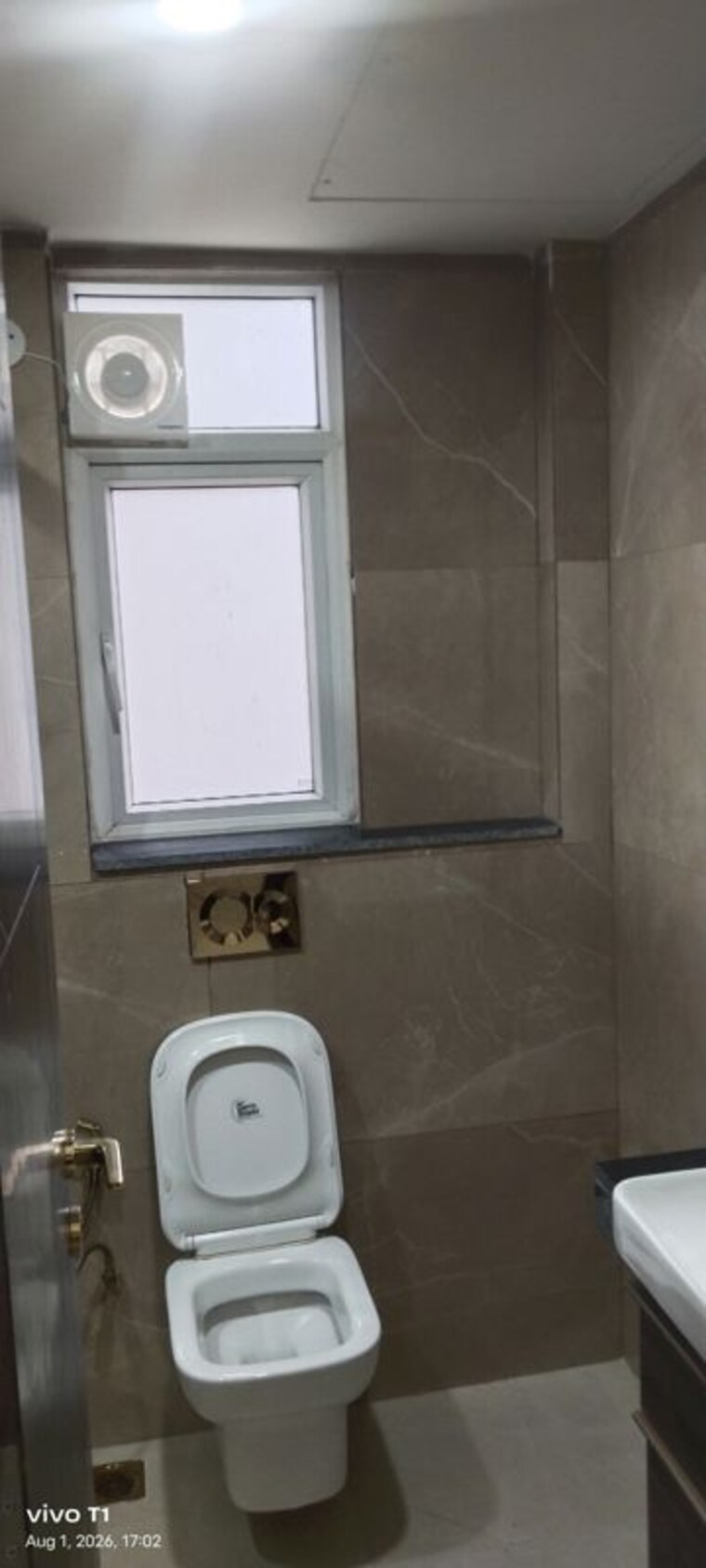 Bathroom, smart-world-orchard 2 Bedroom 1208 Sq.Ft. Builder Floor In Sector 61 Gurgaon 10635754