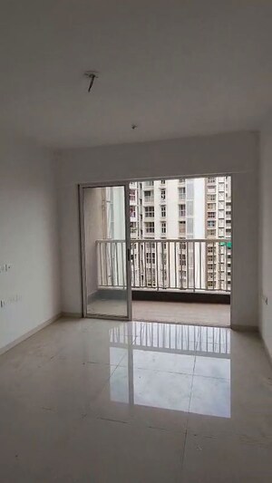 Room in 2 BHK Apartment at Lodha Upper Thane Woodlands C And D, Anjur – for Rent