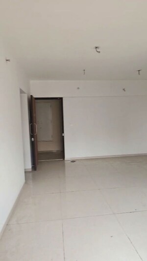 Room in 2 BHK Apartment at Lodha Upper Thane Woodlands C And D, Anjur – for Rent