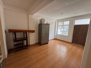 Room in 4 BHK Apartment at Nangal Dewat – for Rent