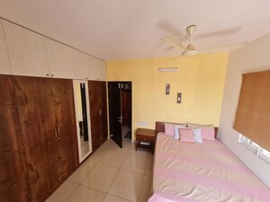Team Area in 2.5 BHK Apartment at Shriram Luxor, Hennur Road – for Rent