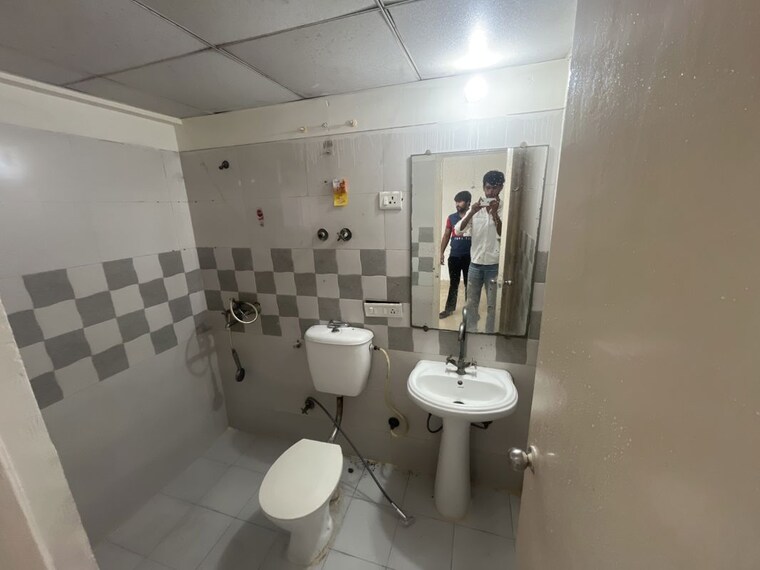 Team Area, gaur-city-2-14th-avenue 2 Bedroom 940 Sq.Ft. Apartment In Sector 16c Greater Noida Greater Noida 10635874