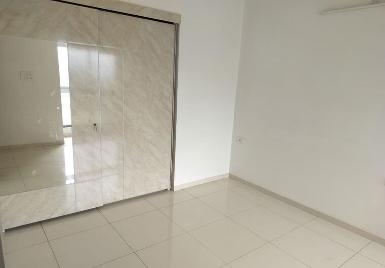 Room, godrej-emerald 2 Bedroom 750 Sq.Ft. Apartment In Ghodbunder Road Thane 10635899