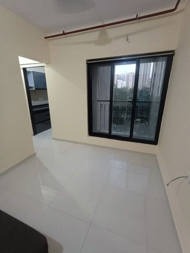 Room, dosti-desire-joy 1 Bedroom 350 Sq.Ft. Apartment In Brahmand Thane 10635948