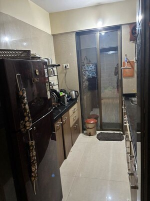 Team Area in 3 BHK Apartment at Akshat Apartment Mira Road, Mira Road East – for Rent