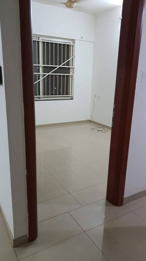 Room in 1 BHK Apartment at Kolte Patil Life Republic, Hinjewadi – for Rent