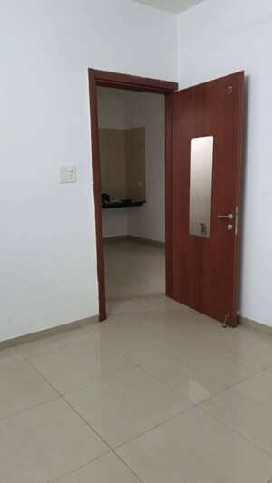 Room in 1 BHK Apartment at Kolte Patil Life Republic, Hinjewadi – for Rent