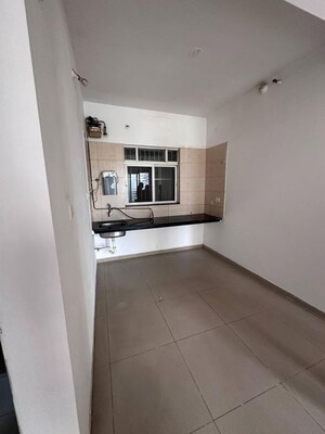 Room in 1 BHK Apartment at Kolte Patil Life Republic, Hinjewadi – for Rent